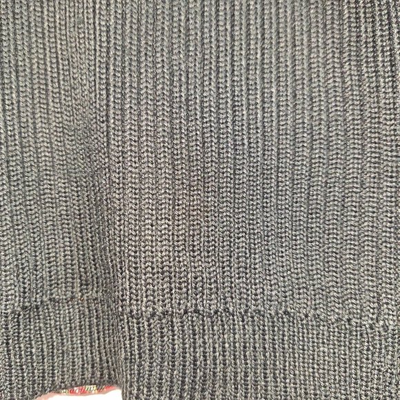 Alfred Dunner Black Vest with Snowflake Zipper and Plaid Lining Size 12P - Picture 6 of 7